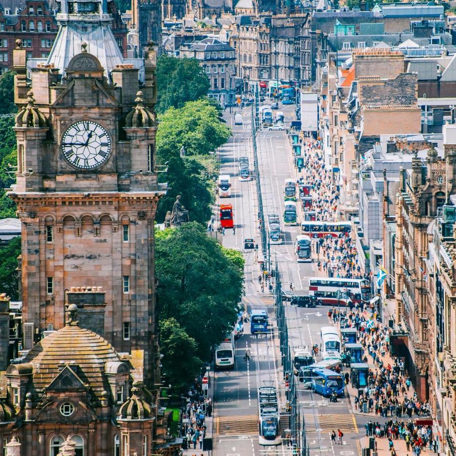 Entire Apartment In Edinburgh Exterior photo