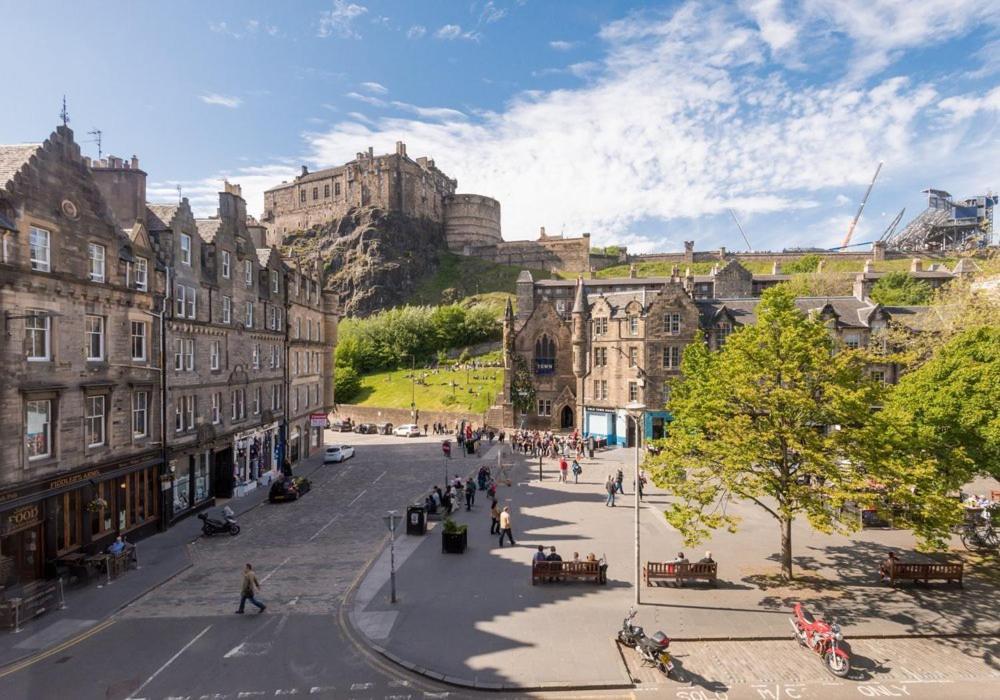 Entire Apartment In Edinburgh Exterior photo